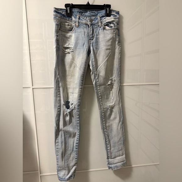 American Eagle Outfitters Light Blue Skinny Jeans Distressed - Picture 1 of 4